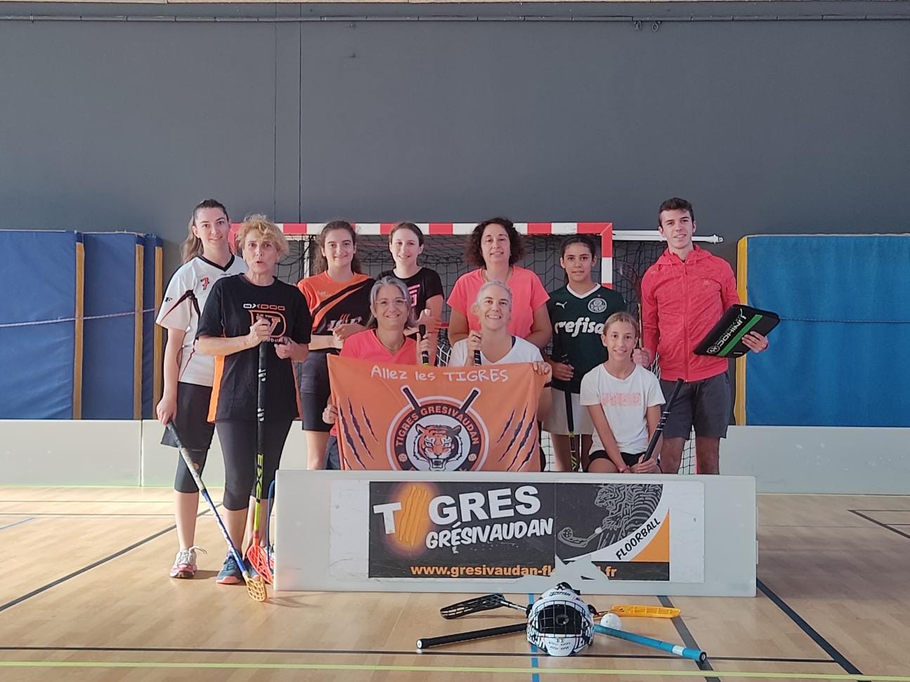 Floorball féminin chez les Tigres !